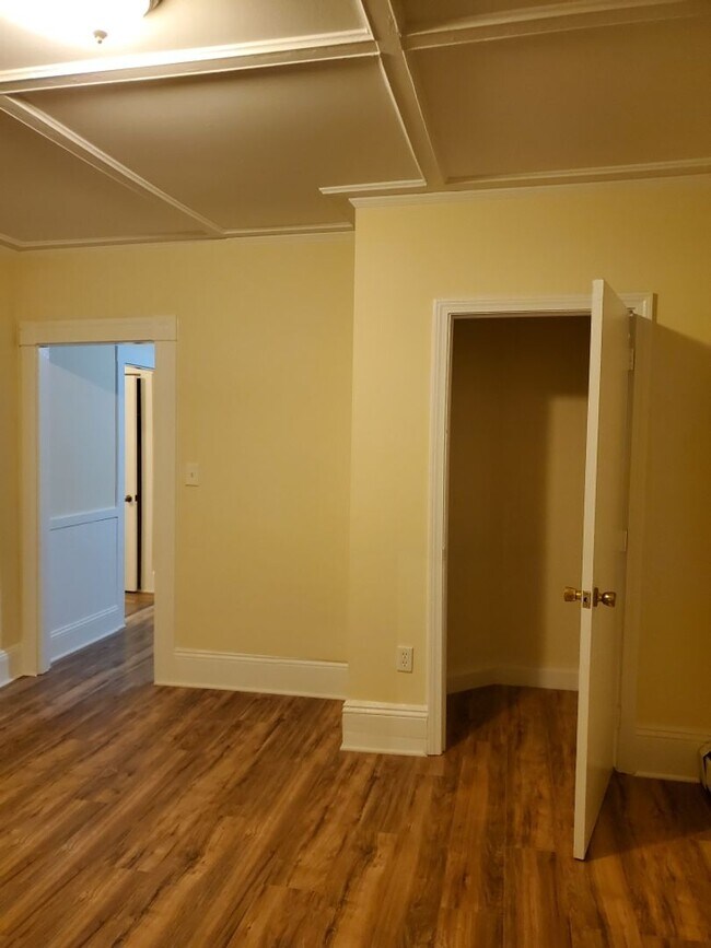 Building Photo - 45 Bellevue Ave