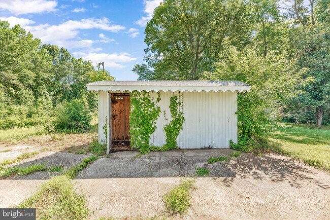 Building Photo - 2535 Solomons Island Rd