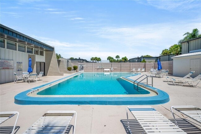 Building Photo - 4001 S Beneva Rd