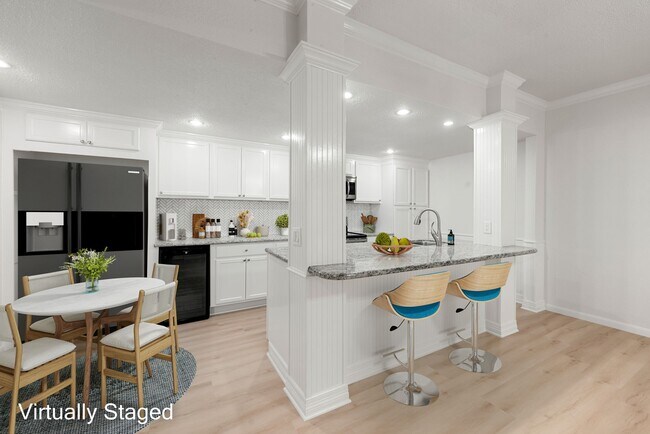 Primary Photo - 5711 Sugar Hill Dr