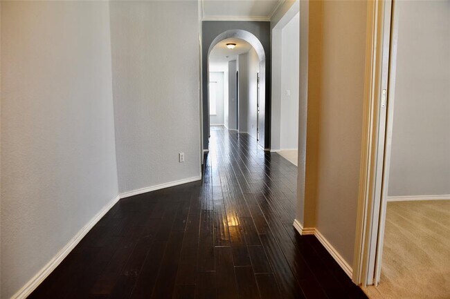 Building Photo - 4512 Sunmeadow Ln