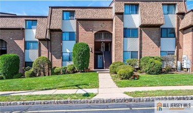 Building Photo - 106 Edison Glen Terrace