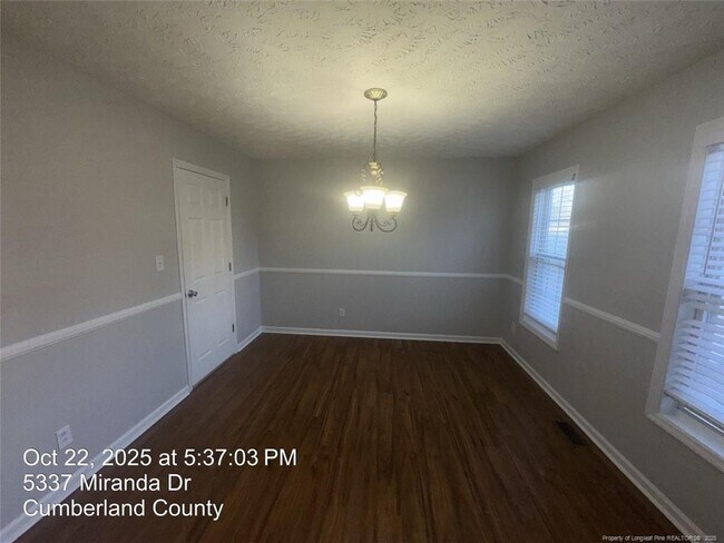 Building Photo - 5337 Miranda Dr