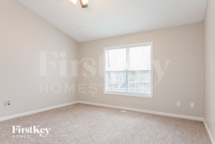 Building Photo - 998 Piney Church Rd