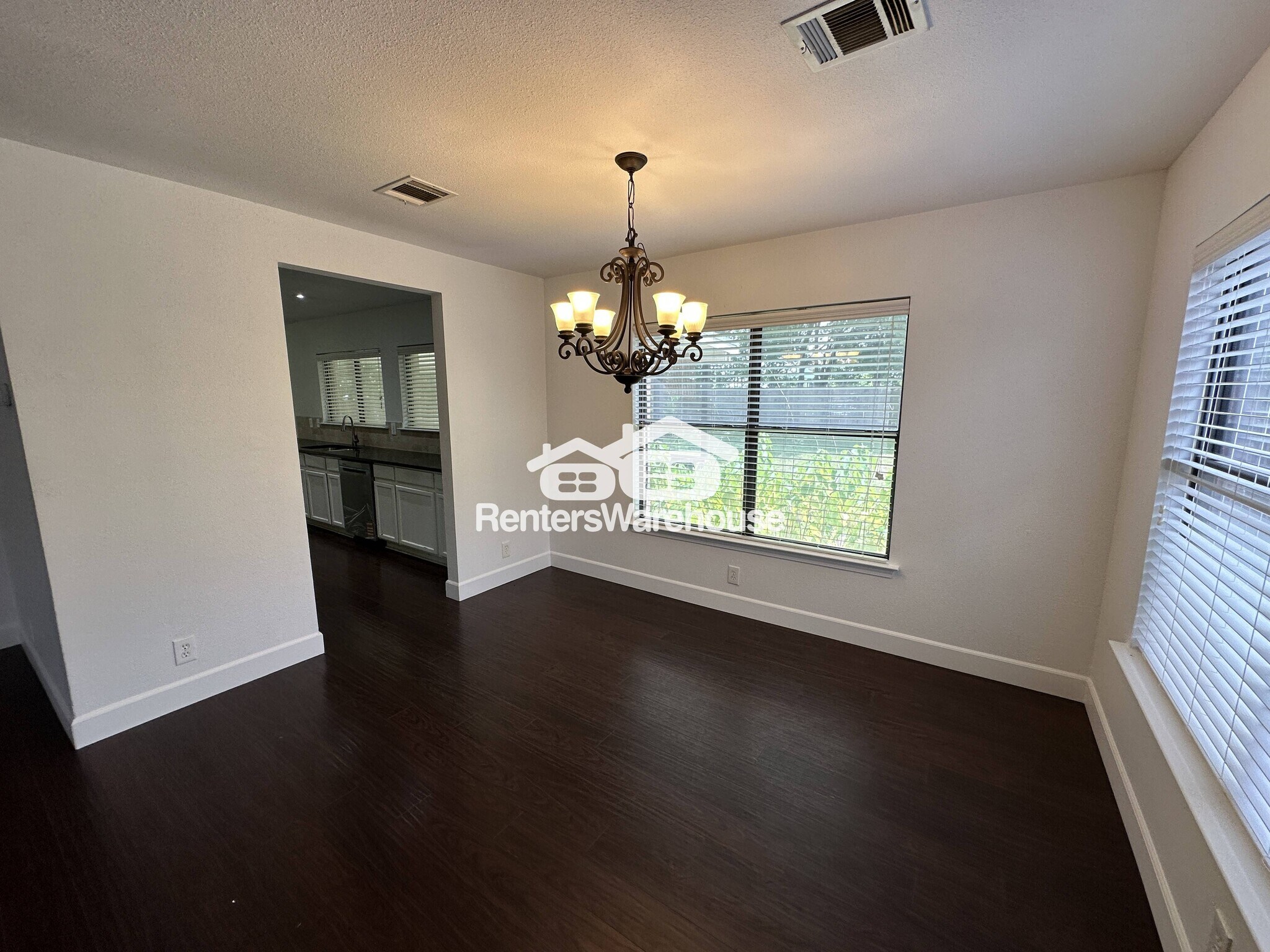 Building Photo - 1305 Bradbury Ln
