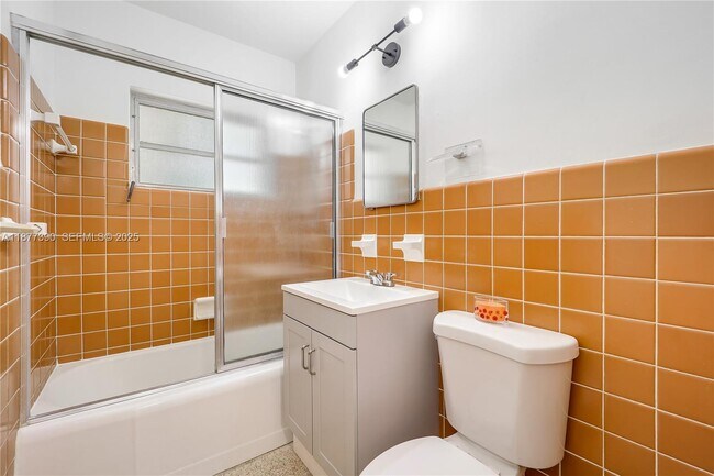 Building Photo - 6445 SW 46th Terrace