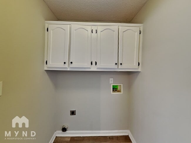 Building Photo - 2706 Dry Well Cove