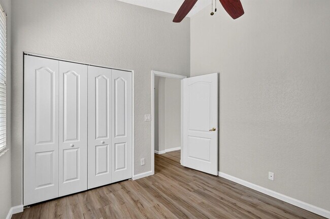Building Photo - 5614 Sunberry Cir