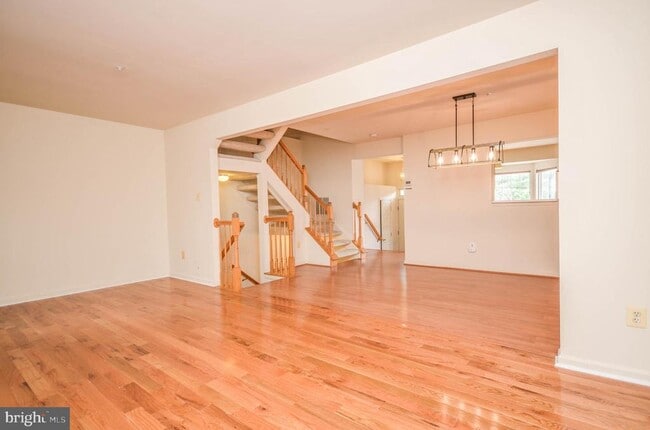 Building Photo - 3003 Gatehouse Ct