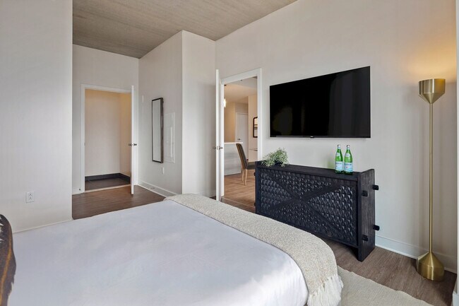 Building Photo - 479 Canal St