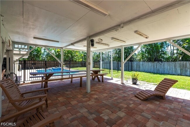 Building Photo - 15410 Allen Way