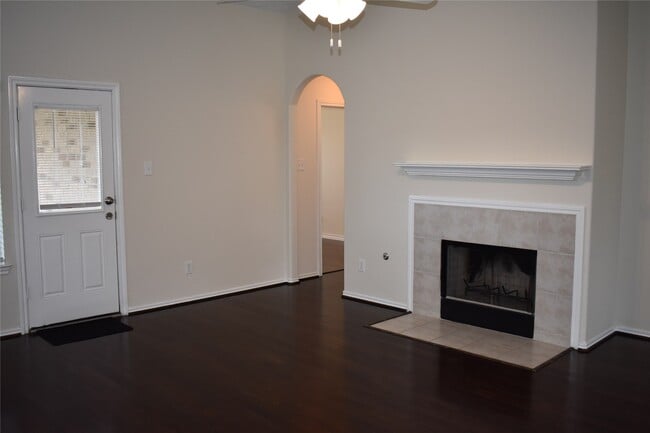 Building Photo - 15318 Ochre Leaf Trail