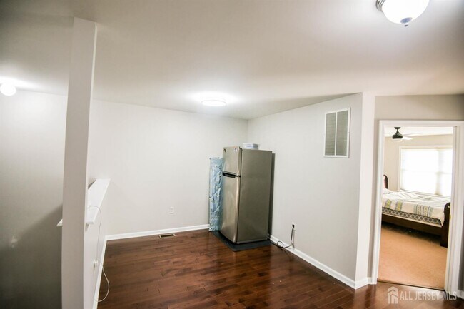 Building Photo - 122 Morgan Way