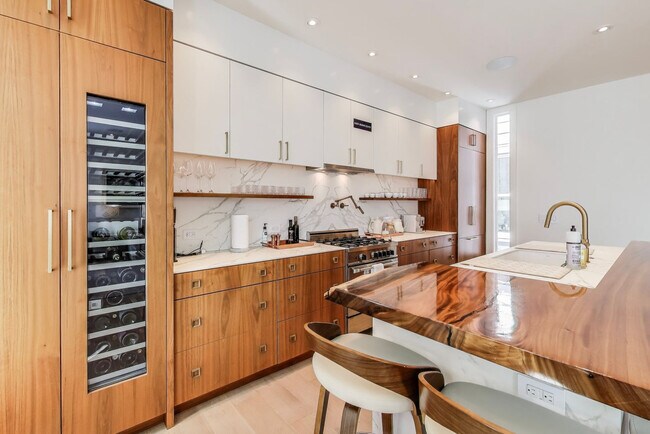 Building Photo - 4639 18th St