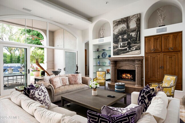 Building Photo - 6649 E Berneil Dr