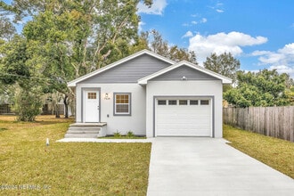 Building Photo - 7519 Birdies Rd