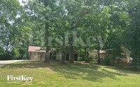 Building Photo - 1726 Hidden Acres Dr SW