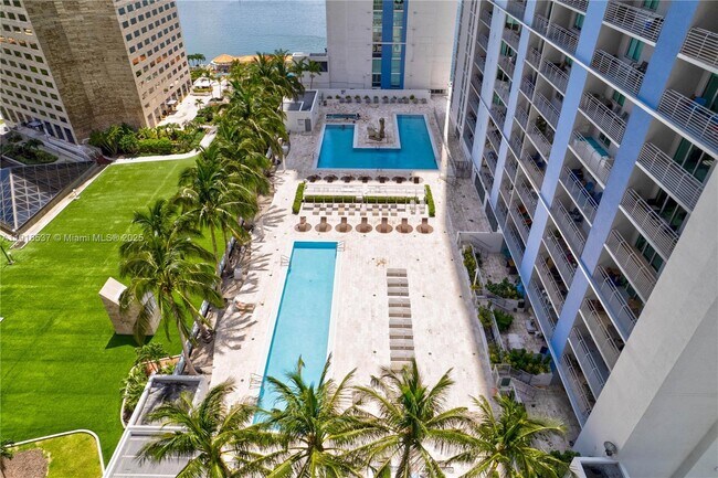 Building Photo - 335 S Biscayne Blvd