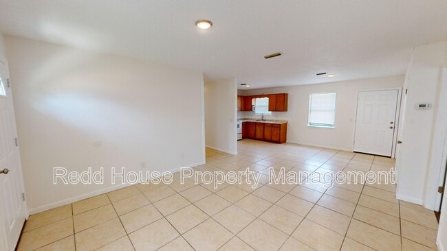 Building Photo - 204 Lowery St