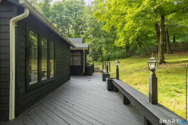 Building Photo - 46 E Pond Lilly Rd