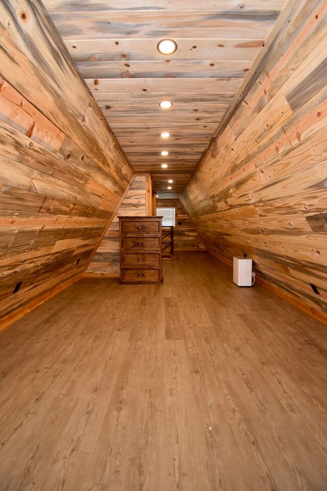 Building Photo - 1 Bedroom House in Ruston With Lots of Upd...
