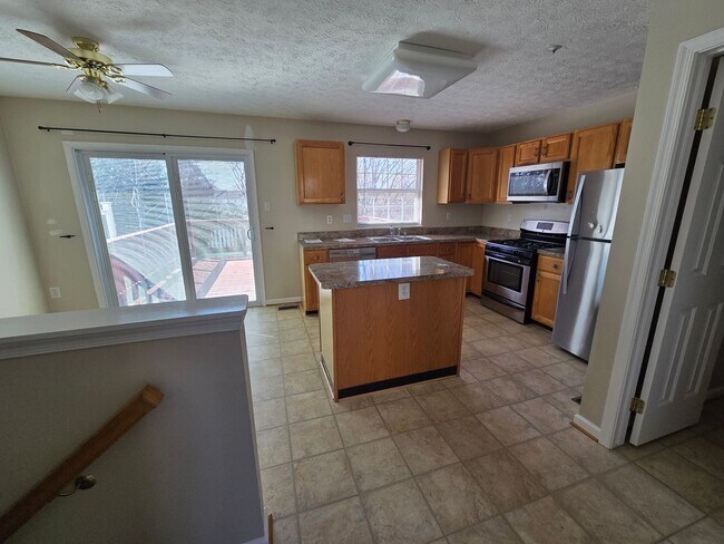 Building Photo - Spacious 3BR Townhouse in Sought-After Constant Friendship – Minutes to Everything!