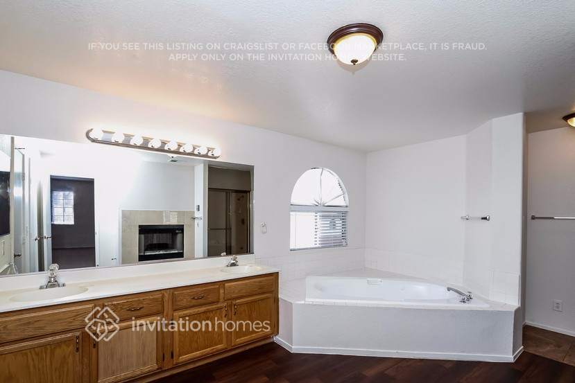 Building Photo - 703 Rocky Trail Rd