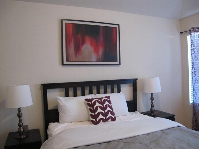 Building Photo - 3006 Thicket Path Way