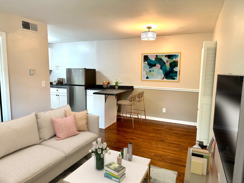 Primary Photo - 2600 Le Blanc Ct.