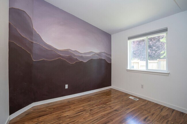 Building Photo - Exquisite 3-bedroom, 2-full bath Home in Puyallup