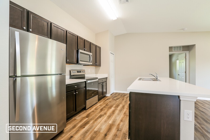 Building Photo - 3714 17th St SW