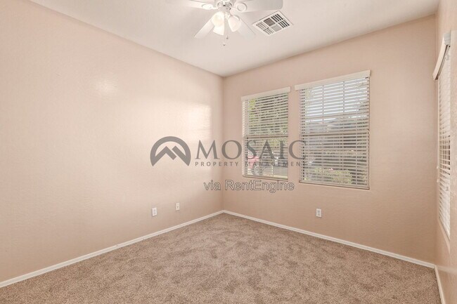 Building Photo - 2317 S 88th Dr