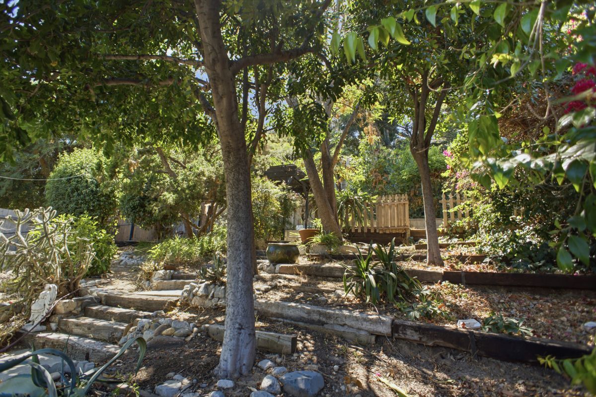 Building Photo - 4867 Wiota St