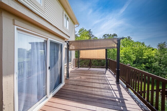 Building Photo - 7878 Greene Farm Dr