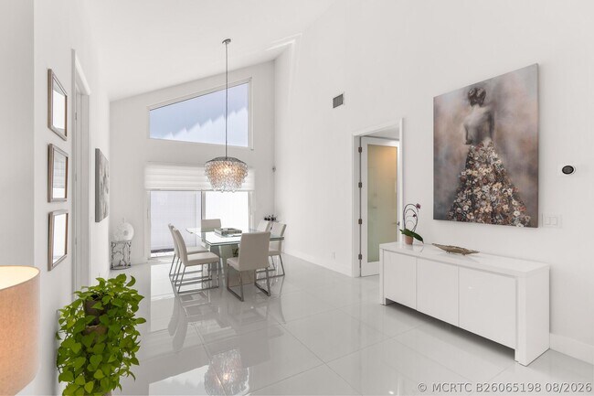 Building Photo - 23246 L'Ermitage Cir