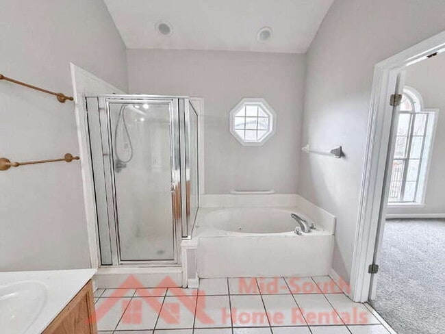 Building Photo - 2150 Berry Bush Ln