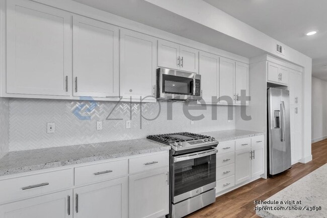 Building Photo - 3893 Quantum Dr