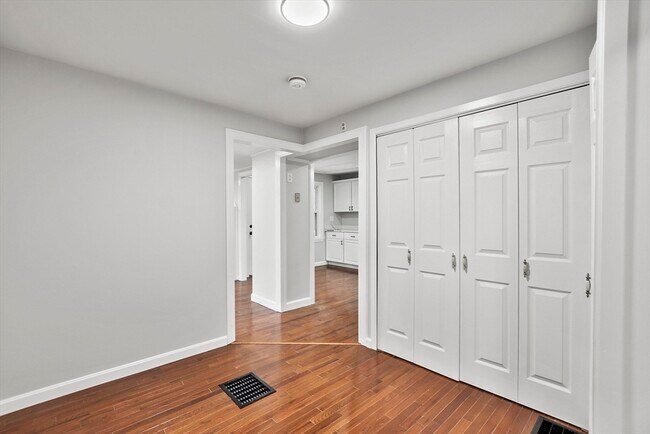 Building Photo - 138 Walker Rd