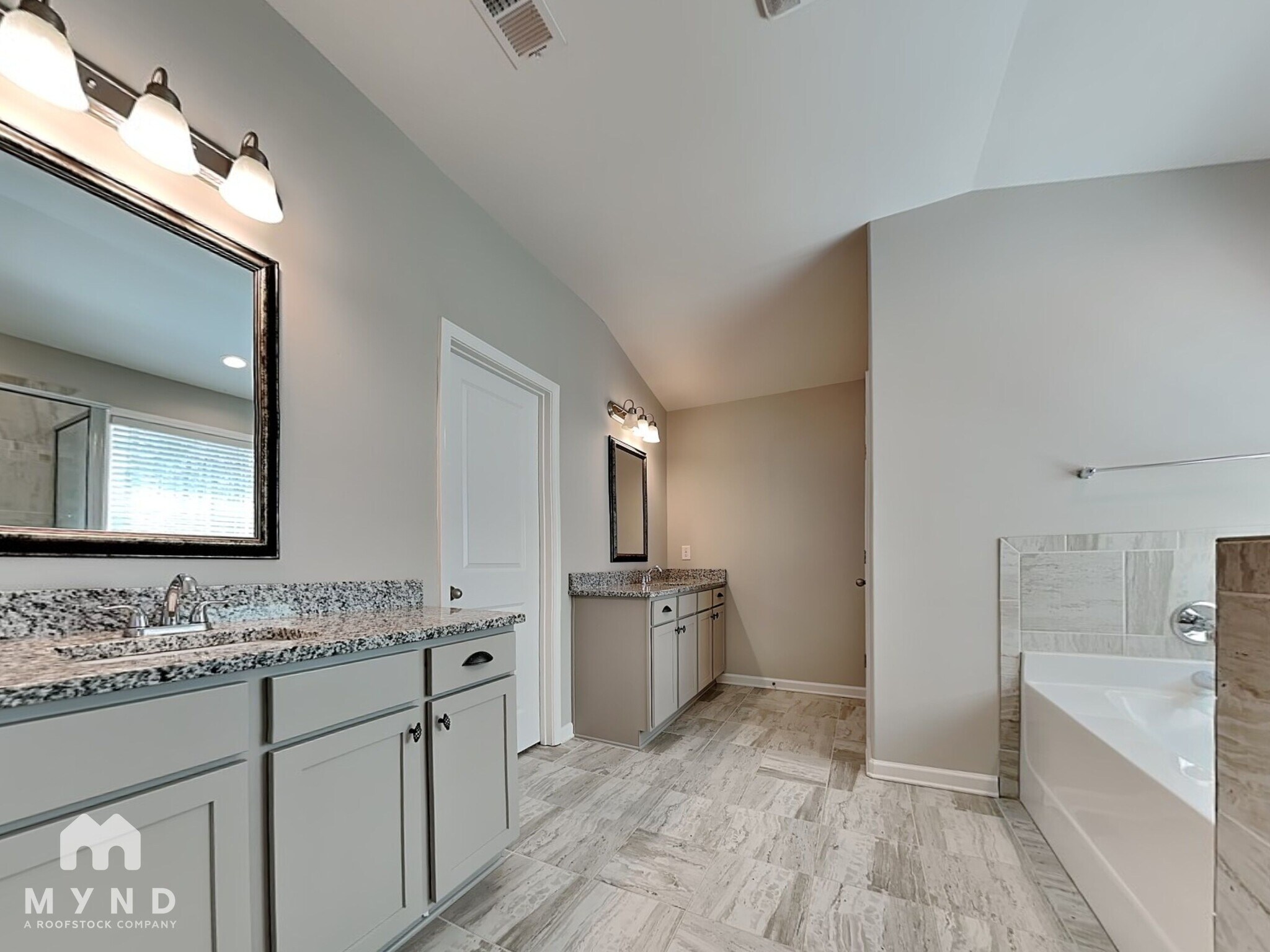 Building Photo - 43 Ashton Pl