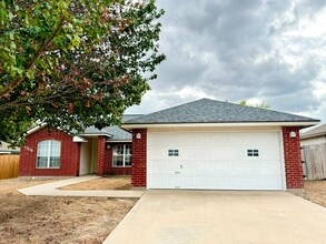 Building Photo - 1704 Granex Dr