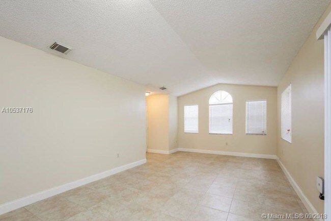 Building Photo - 13950 SW 160th Terrace