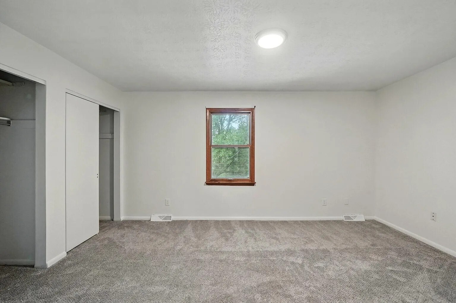Bedroom 2-1 - 263 N Ashbrook Cir