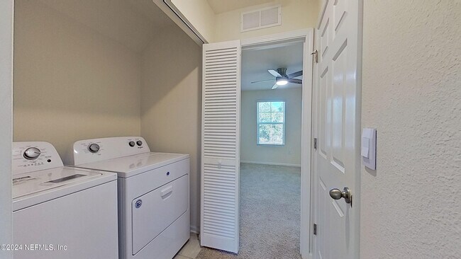 Building Photo - 86624 Mainline Rd