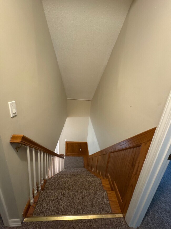 Building Photo - 95 Southwood Dr