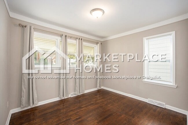 Building Photo - 8147 Prospect Ave