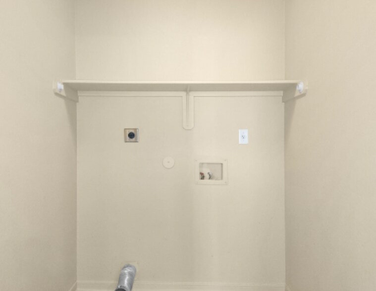 Building Photo - 4415 Brutus Ln