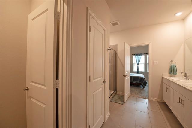 Building Photo - 1116 Blue Ridge Pl