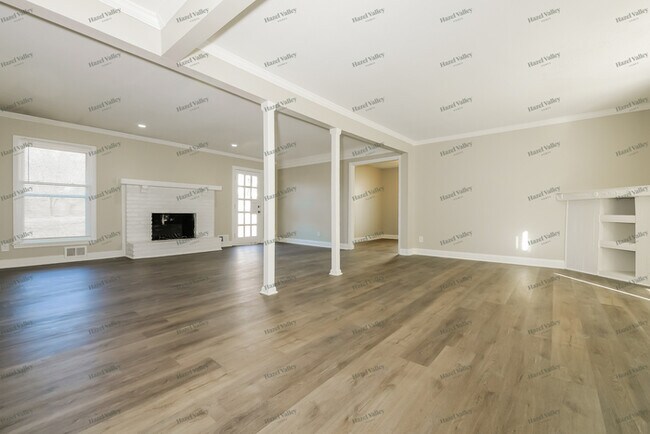 Building Photo - 12810 Craig Ave