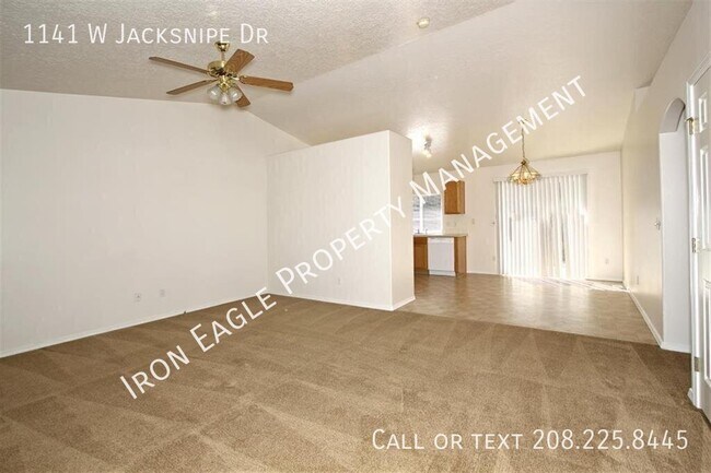 Building Photo - 1141 W Jacksnipe Dr