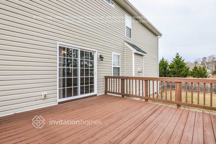 Building Photo - 202 Timeless Cir